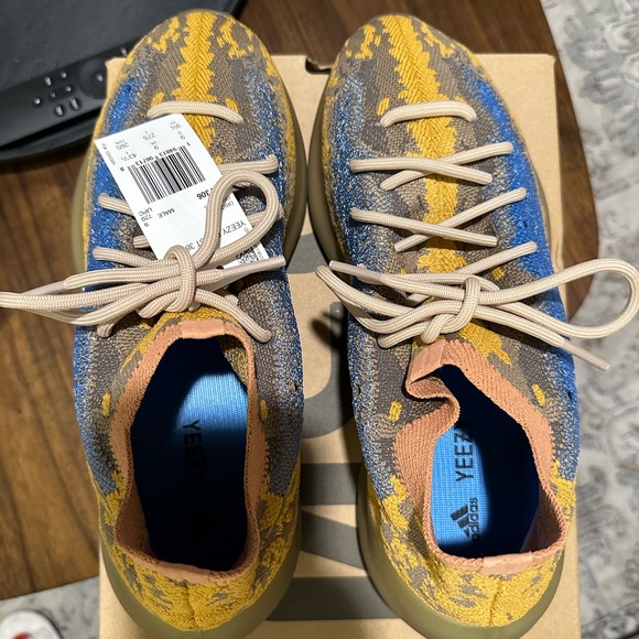 Yeezy Boost 380’s - BRAND NEW, never worn! - Picture 6 of 6